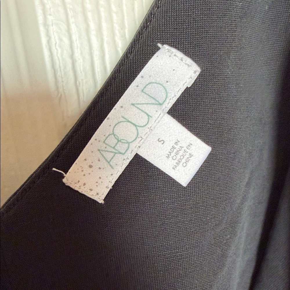 Abound Black Women's Tank - Picture 2 of 2
